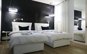 TiranaTOP Suites 3 1000 ft2 (80m² 2bdr+2bthr+living/Kitchen)